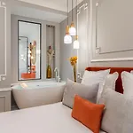 The Orange Haussmann Parijs