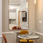 The Orange Haussmann Appartement