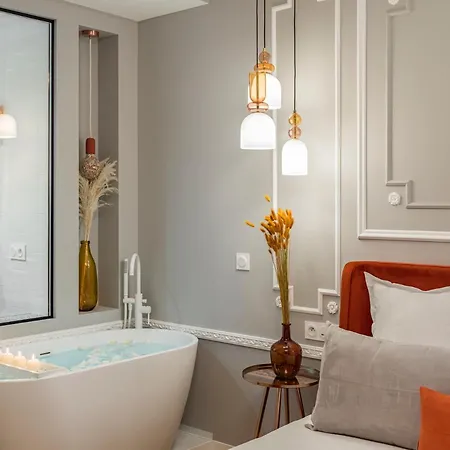 The Orange Haussmann Parijs